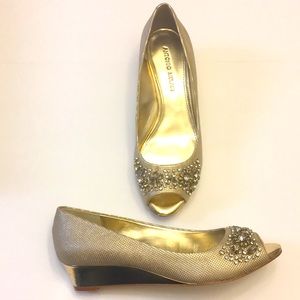 Antonio Melani Gold Wedge Heel Open Toe Party Shoe Formal Wedding Prom